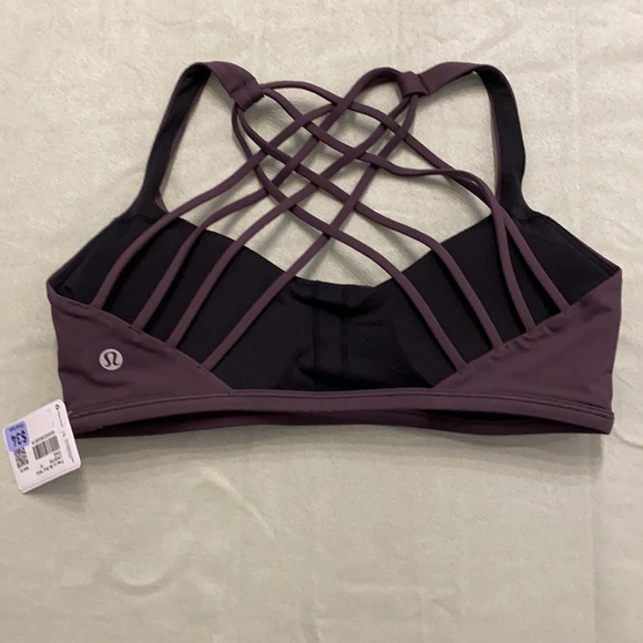 Lululemon Free to be wild bra - NWT - Picture 3 of 4